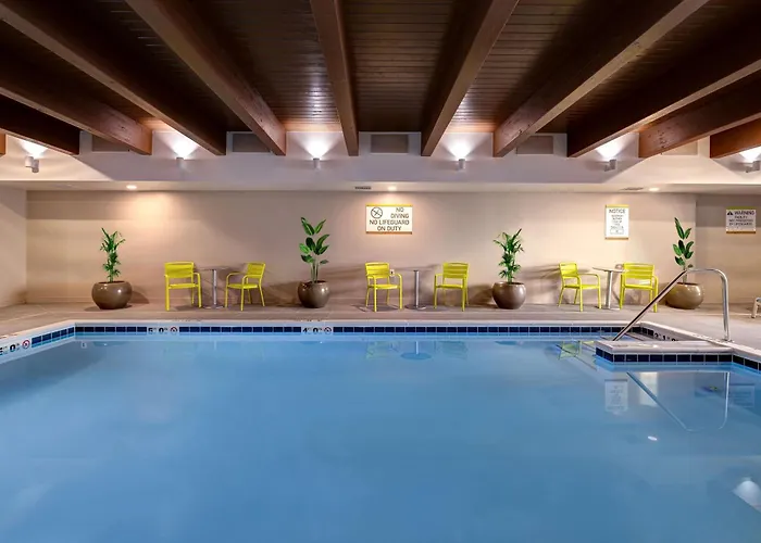 Hotel Home2 By Hilton