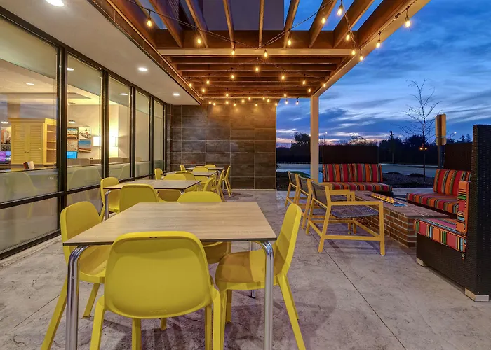 Home2 By Hilton 3* DeKalb